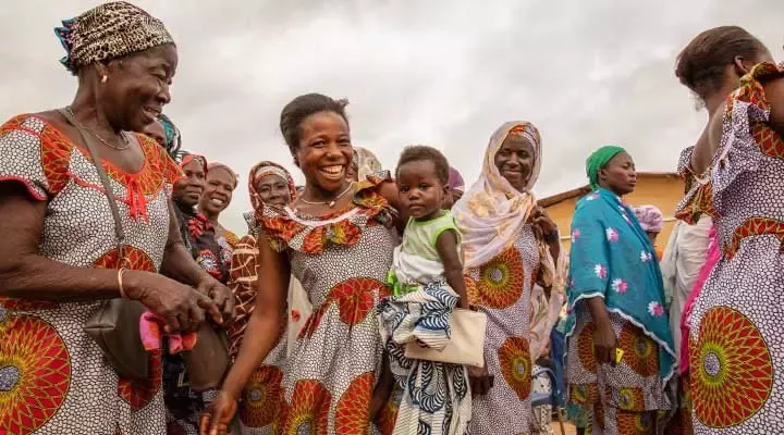 帮助农民获得支持生计的收入